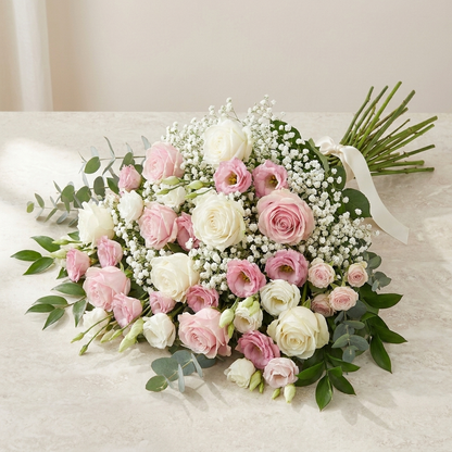 Liggend boeket roze wit